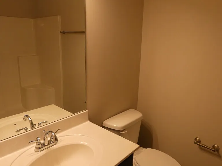 1423 Clydesdale St — Photo 19