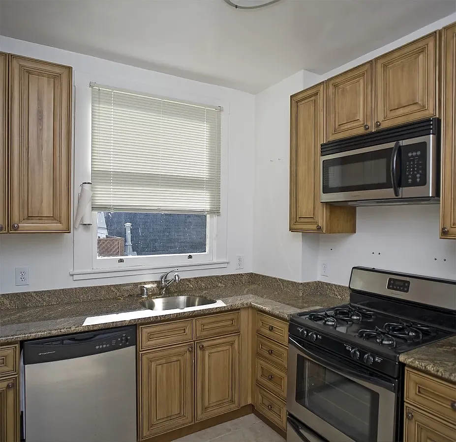 Presidio Washington Apartments — Photo 3