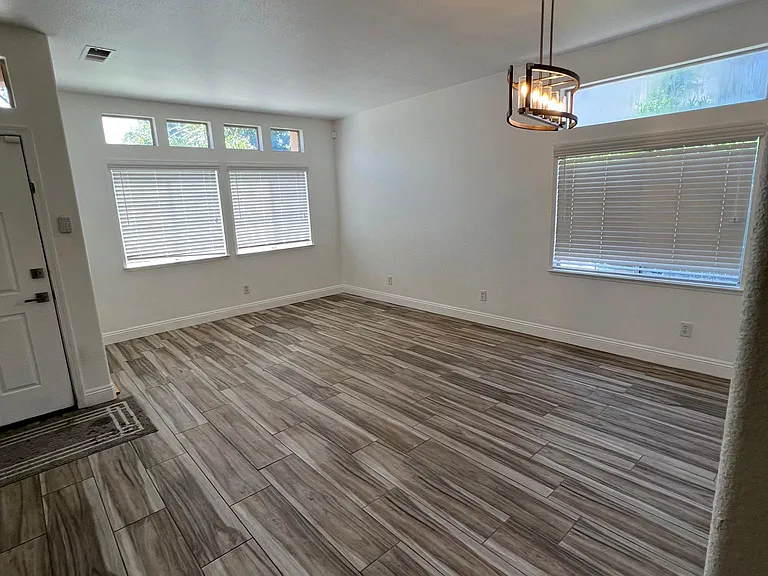 101 Casella Ct — Photo 13