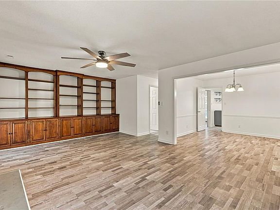4th image of 2424 Cottage Pl