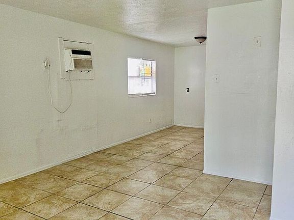 3rd image of 1503 E 140th Ave APT B