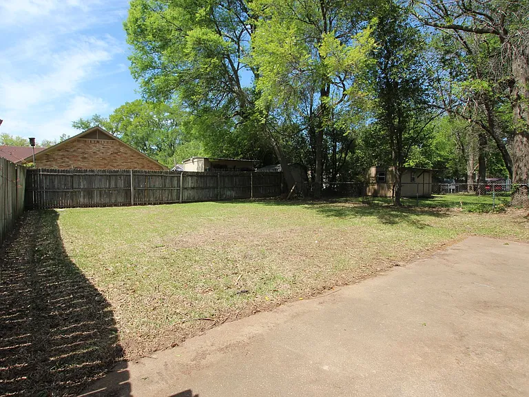 3211 S Donnybrook Ave — Photo 36