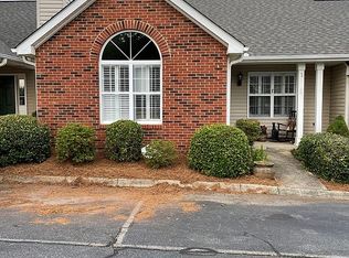 3 Riverside Towne Cir, Greer, SC 29650