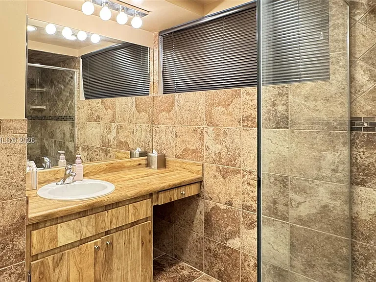 1151 Windward Dr #1151 — Photo 11