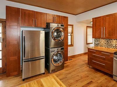 Stainless Appliances and Washer Dryer