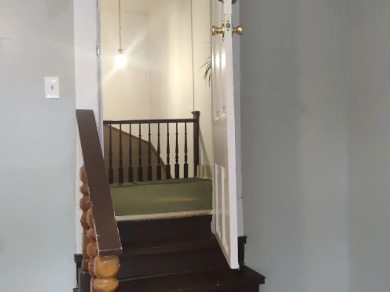 908 E Main St — Photo 6