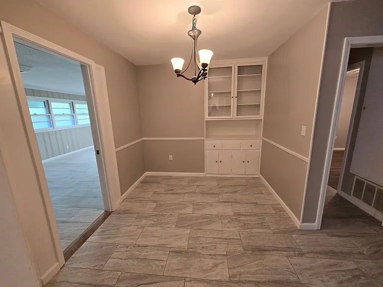 3540 Farwood Dr — Photo 7