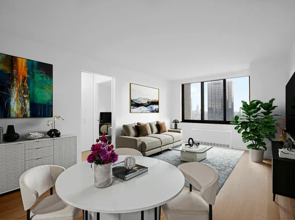 124 West 60th Street image 1 of 20
