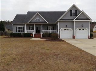 219 Maddux Dr, Pikeville, NC 27863