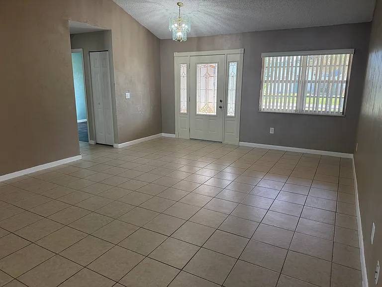 89 Westlee Ln — Photo 32