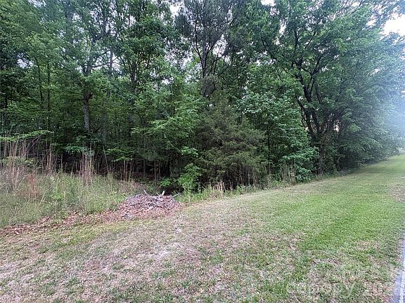 3rd image of 2166 Vestibule Church Rd