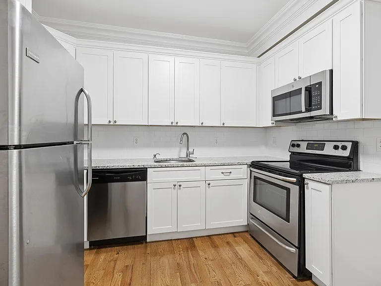 Ponciana Apartments: Contemporary Comfort and Affordable Luxury in North Bergen! — Photo 13