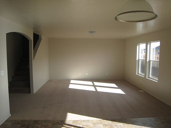5th image of 675 SW Lago