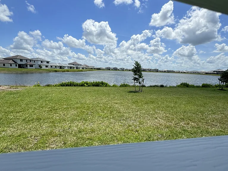 5226 Karlia Dr — Photo 4