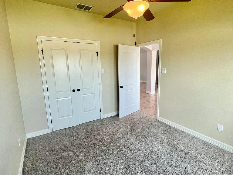 7114 Presidents Dr — Photo 21