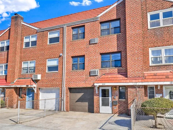 2805 21st Avenue #3, Astoria, NY 11105