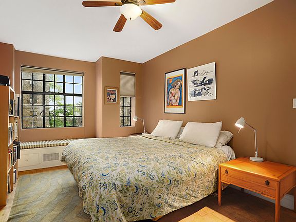 5th image of 116 Pinehurst Ave APT J32
