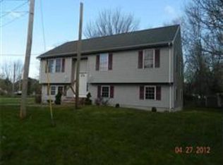4 Grove St, Berkley, MA 02779