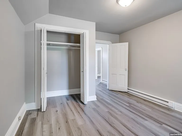 2726 W. Spencer St. — Photo 7