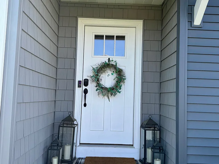 411 Mayapple Dr — Photo 3