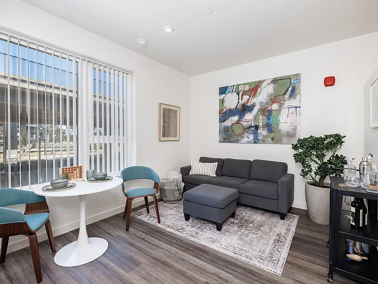 1-Bed Living Room