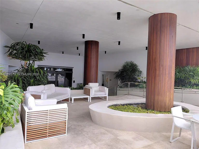 6365 Collins Ave #905 — Photo 46