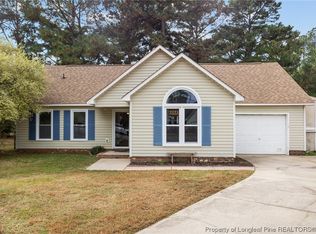 105 Rosewood Ct NW, Raeford, NC 28376