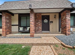 1311 Musket Holw UNIT F, Saint Charles, MO 63303