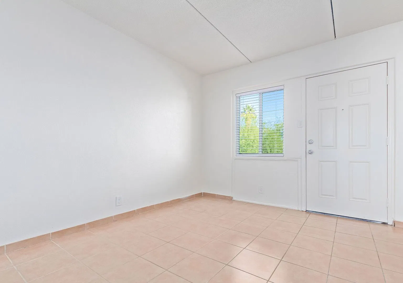 769 E. Pierce St. — Photo 3