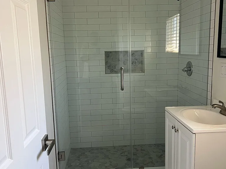 6304 King Ave — Photo 3