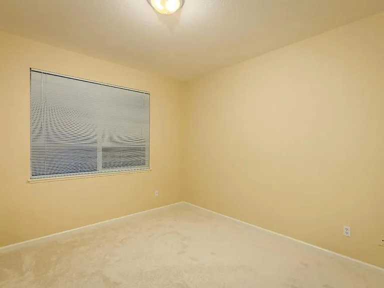 2147 Falcon Ridge Dr — Photo 20