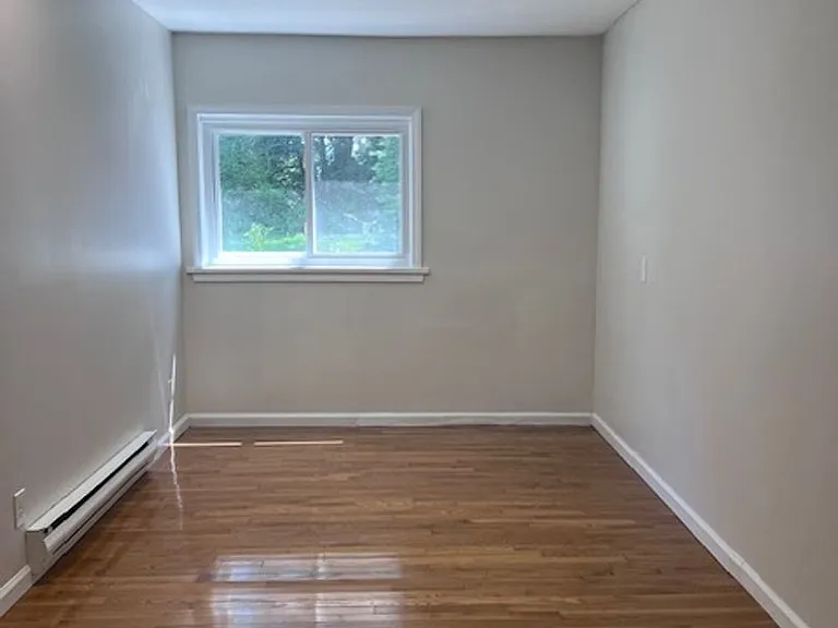 14311 Rt9w House — Photo 35