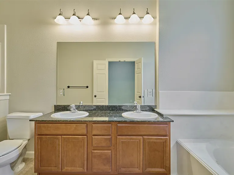 2726 Misty Heath Ln — Photo 18