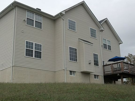 2nd image of 105 Don Sinsel Ct