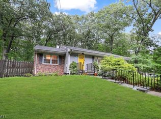 100 W Hanover Ave, Morristown, NJ 07960