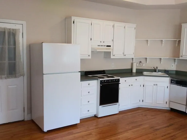 stove,fridge,dishwasher