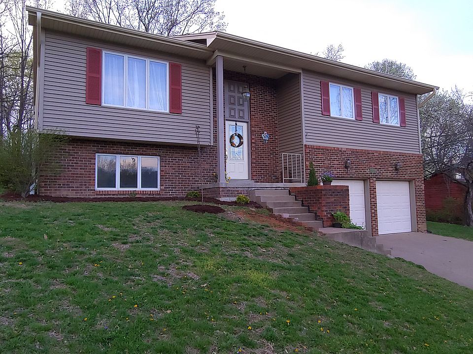 1st image of 412 Holiday Dr