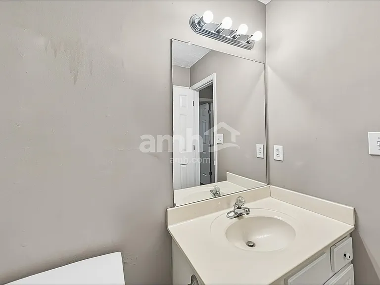 1300 Wilkes Crest Dr — Photo 13