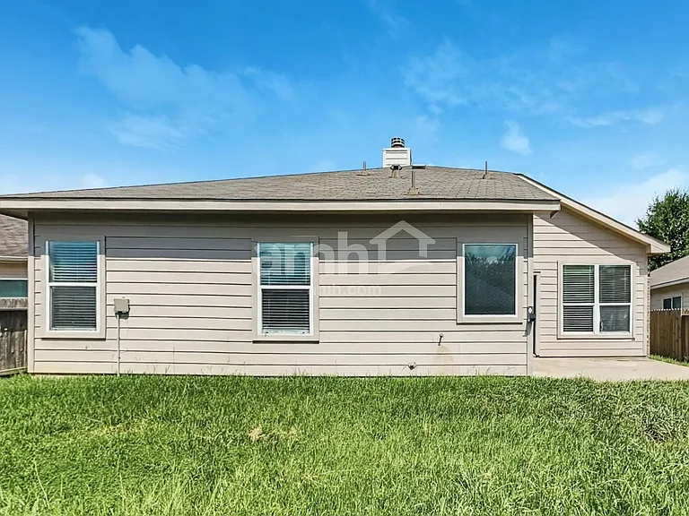 28914 Hidden Lake Ct W — Photo 17