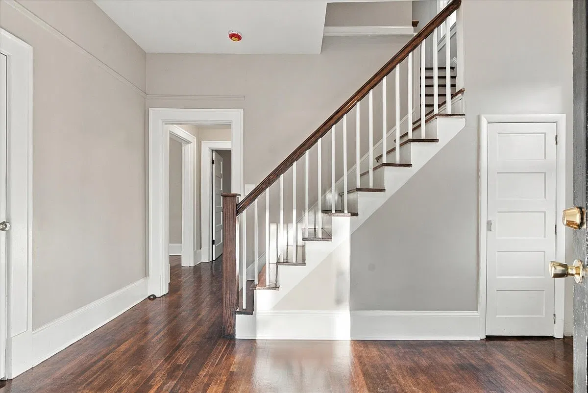 4 bed, 1615 sqft, $2,300 — Photo 2
