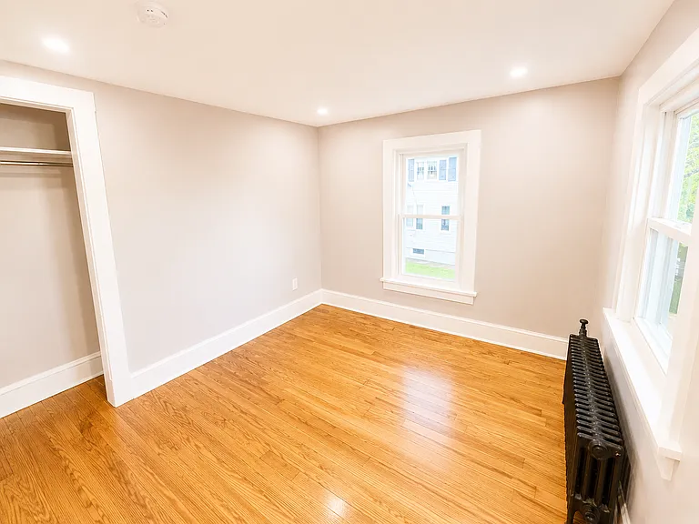 92 Bridge St #2 — Photo 6