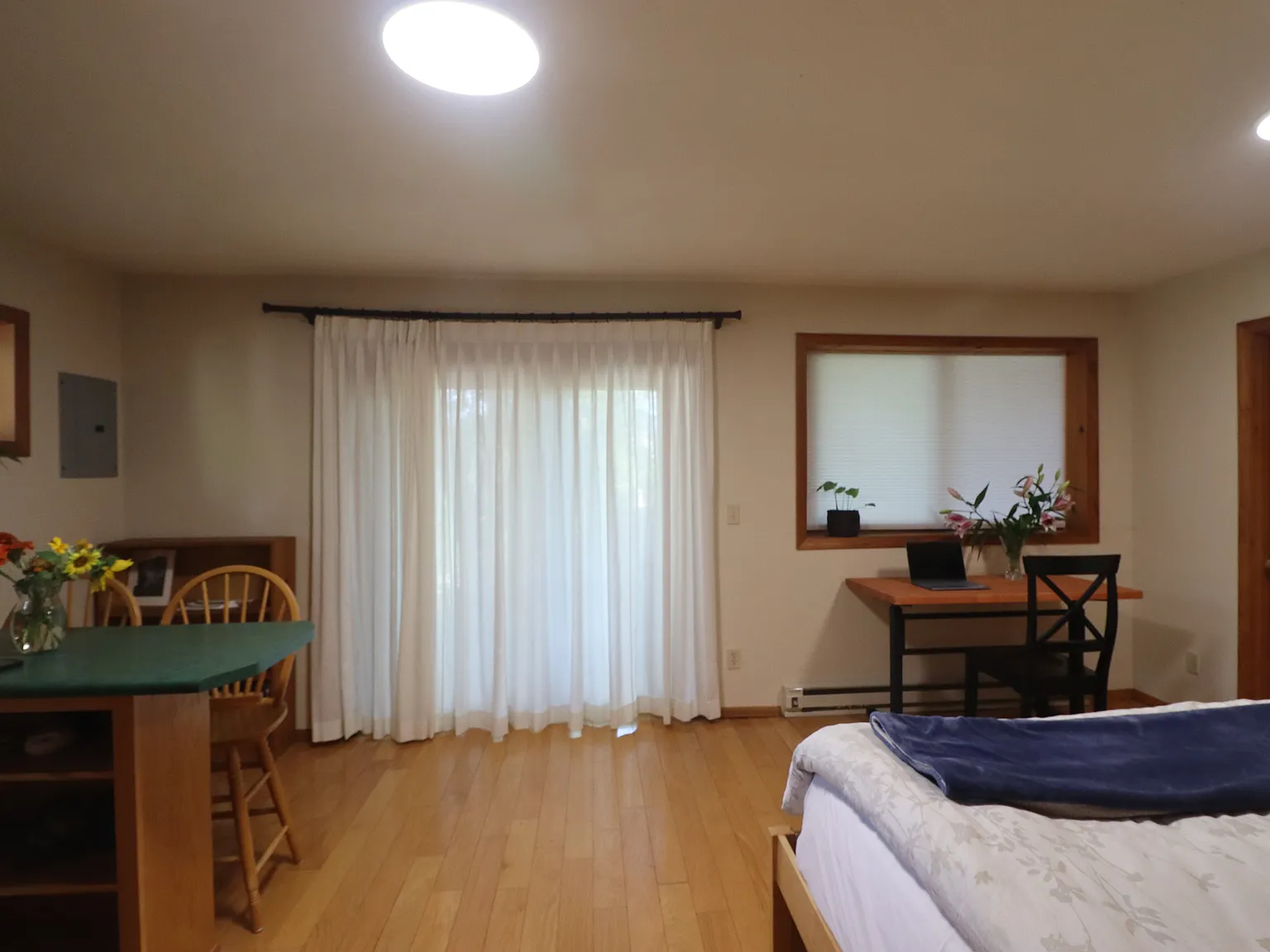 Studio, 337 sqft, $1,200 — Photo 1