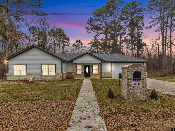 300 Chelsea Ln, Bullard, TX 75757