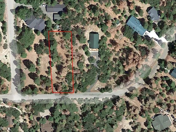 1460 Pinecone Ct, Wofford Heights, CA 93285