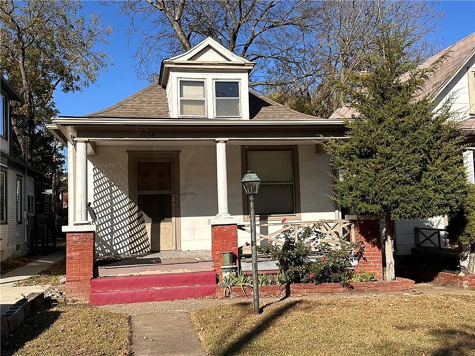 1st image of 1214 W 41st St