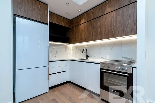 Rented by EXR | media 29