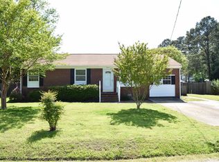 303 Hunts Neck Rd, Poquoson, VA 23662