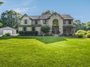 605 Nichols Rd, Benton Harbor, MI 49022