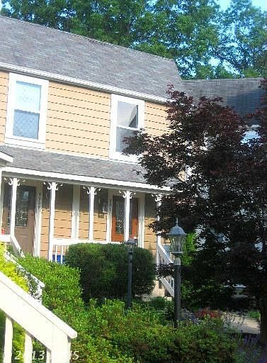 1st image of 5911 Saint Giles Way