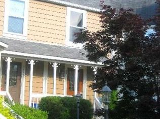 5911 Saint Giles Way, Alexandria, VA 22315